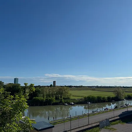 Aparthotel Camoma - *